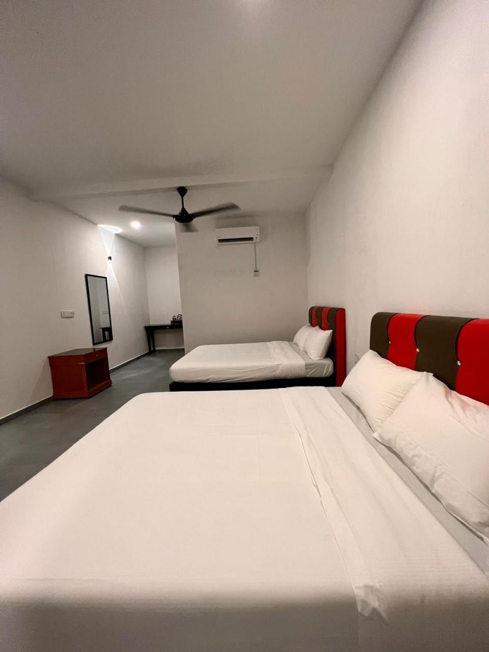 Dumba Bay Tioman Hotel Kampung Genting Eksteriør billede