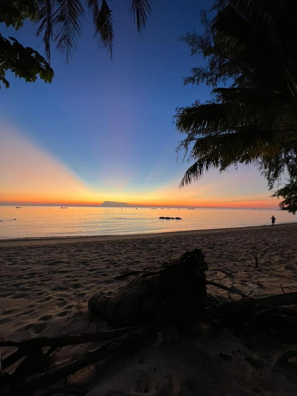 Dumba Bay Tioman Hotel Kampung Genting Eksteriør billede
